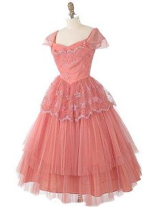 https://www.bluevelvetvintage.com/images/P/dr2522v1%201950s%20alred%20angelo%20coral%20tulle%20party%20dress.jpg