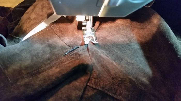 topstitching the shoulder seam