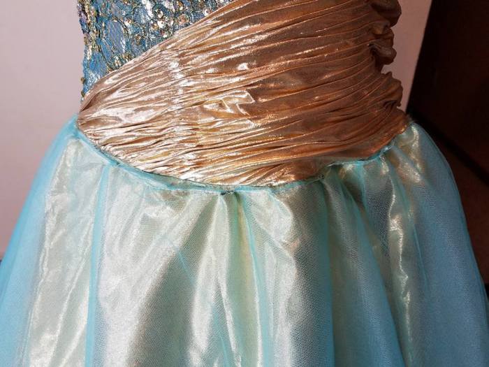 shortened at the waist