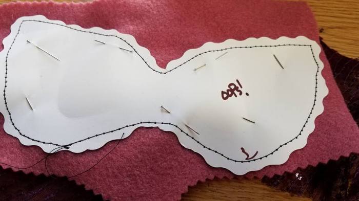 gavotte mask . . oops, no eye holes visible