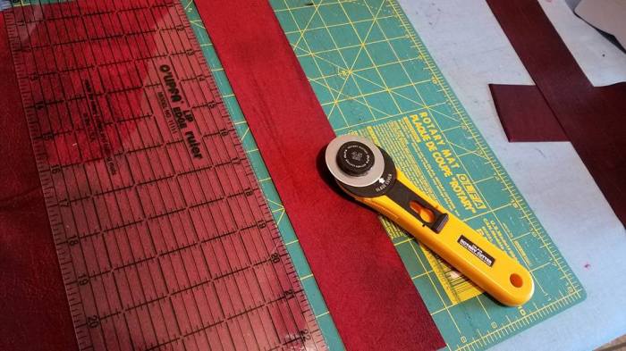 cutting the sleeve strips