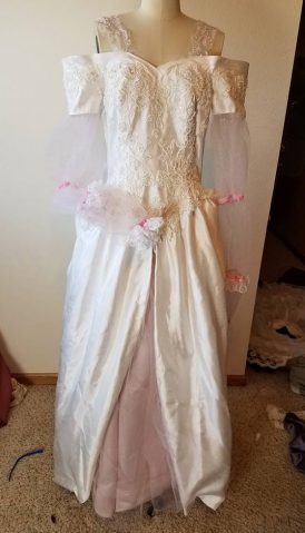 front wit sleeves and shoulder straps