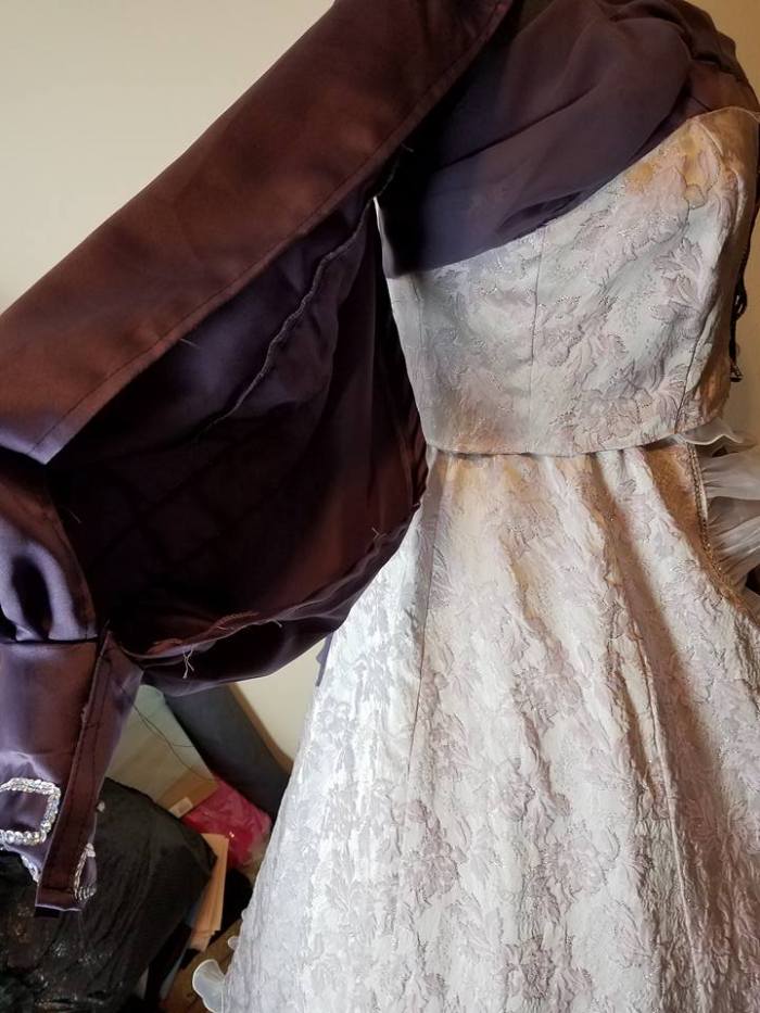 underarm view, cuff closed