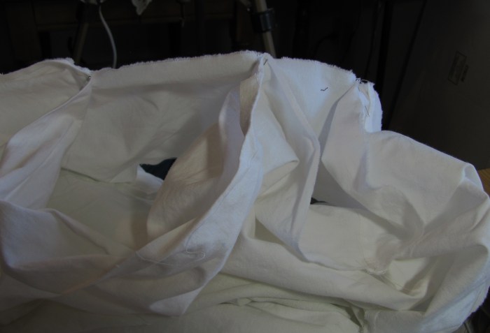 divided in quarters, skirt and waistband