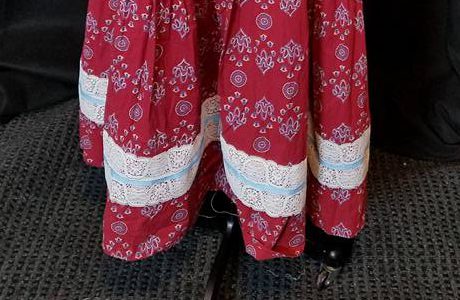 lace border--two rows of lace and ribbon