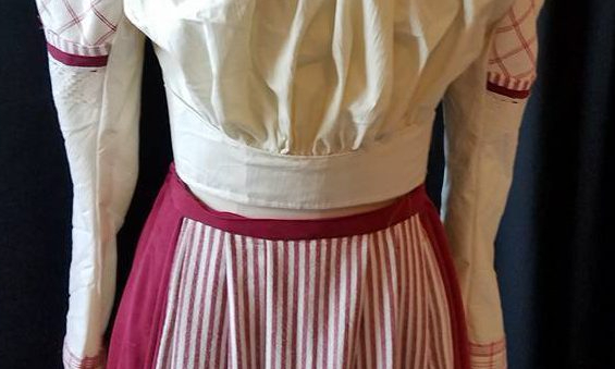 blouse is too short without the bottom band.