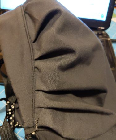 two small and 3 larger pleats, costumecrazed.me hat